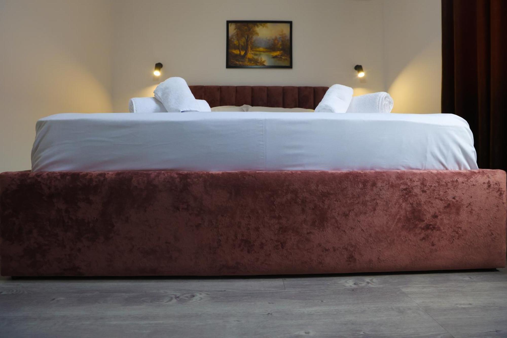 Vila Alizee Hotel ティラナ エクステリア 写真