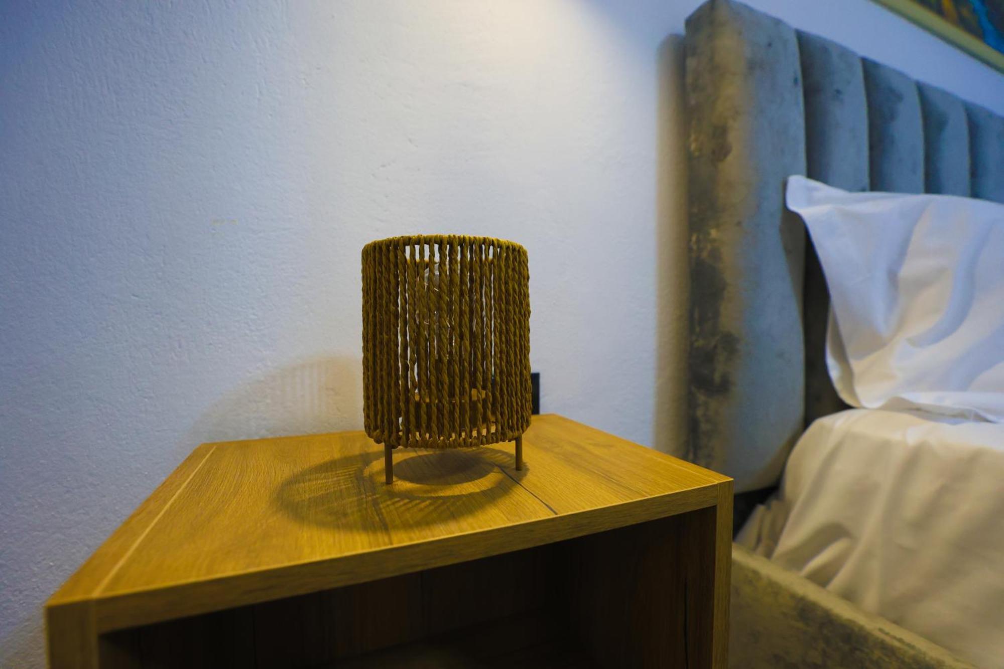 Vila Alizee Hotel ティラナ エクステリア 写真