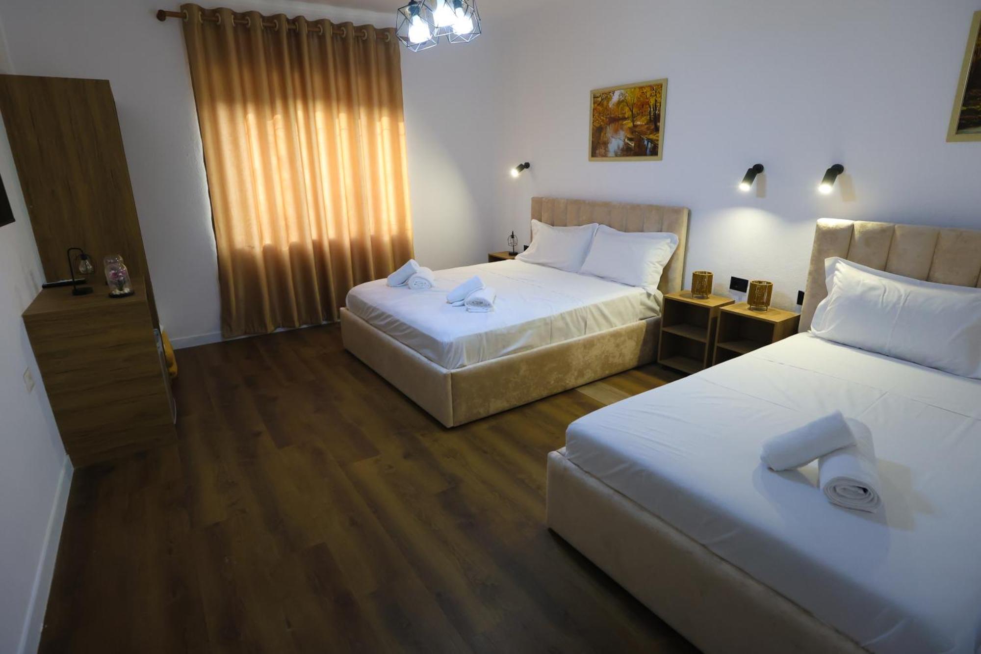 Vila Alizee Hotel ティラナ エクステリア 写真